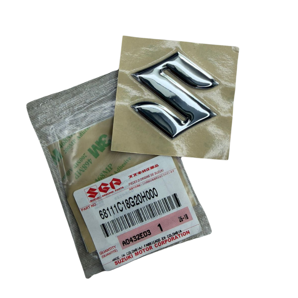Calca Suzuki S en Alto Relieve Original (68111C18G20H000) Calca Suzuki S en Alto Relieve Original (68111C18G20H000)